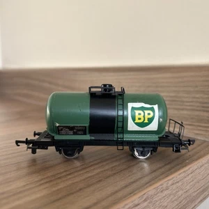 Lima Tank Wagon BP OO gauge green tanker #17 - Picture 1 of 6