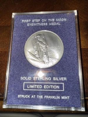 1969 Franklin Mint First Step on the Moon Eyewitness Sterling Silver Medal P2813 - Image 1 of 4