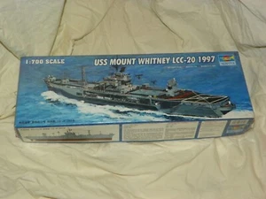 TRUMPETER USS MOUNT WHITNEY LCC-20 1997 MODEL KIT SCALA 1:700 # 05719 2005 - Foto 1 di 9