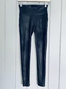 Spanx Women's Black Faux Leather Shiny Leggings Size Medium M Pants STretch - Picture 1 of 4