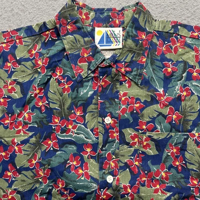 The Men's Store Hombre Grande Azul Marino Verde Rojo Floral Manga Corta Con Botones Foto 1 de 4