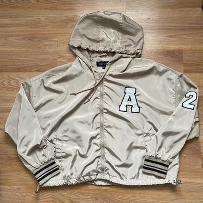 Chaqueta Universitaria NEW LOOK Mujer Nylon Bronceado Claro Talla Grande  Foto 1 de 3