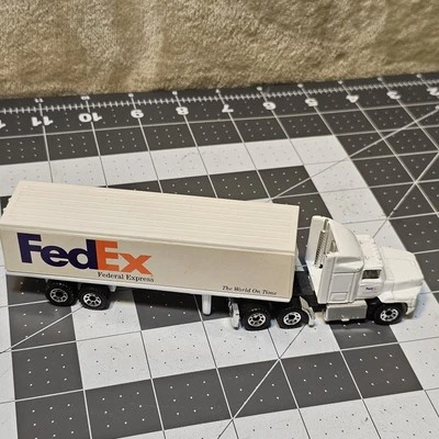 Matchbox Ford Aeromax Box Truck Fedex Federal Express 160mm  Toy Model *No Box* - Image 1 of 4