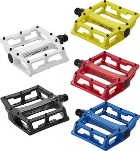 Pedales de plataforma Reverse Super Shape-3-D en varios colores - Imagen 1 de 6