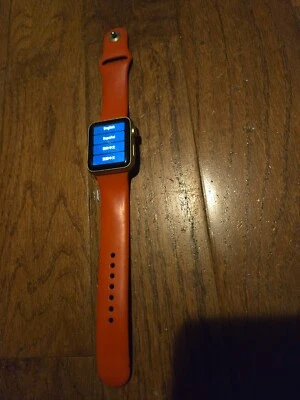 Apple Watch Sport 42 mm carcasa de aluminio correa deportiva Foto 1 de 3