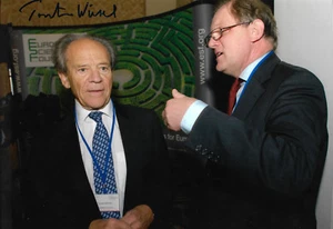 Torsten Wiesel "Nobel Laureate" signed 8x12 inch photo autograph - Picture 1 of 1