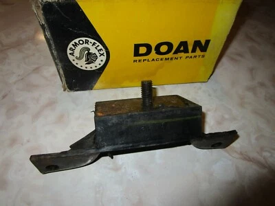 Montaje motor delantero izquierdo NORS 1965-1966 Mustang 1963 1964 1965 Falcon Comet Ford Foto 1 de 4