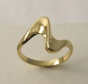 GENUINE 9K 9ct YELLOW GOLD HEART BEAT DESIGNER LOVE RING - Picture 1 of 7