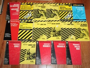 Lot of 15 different Cliffs Notes and Monarch Notes on Literature - Picture 1 of 3