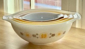 Pyrex Town&Country Cinderella Nesting Bowls Set Of 4 - 1060s 441-444 Vintage - Picture 1 of 19