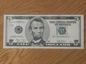 2003 $5 "STAR NOTE" UNC/GEM SAN FRANCISCO D02898922* 3 OF 3 CONS SERIAL NUMBERS - Picture 1 of 5