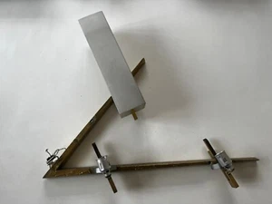 APPLIQUE MAISON ARLUS BRONZE DORE CIRCA 1950/1960. - Picture 1 of 14