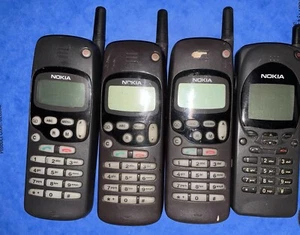 Retro 1990s Nokia 2G GSM 900mhz Mobile Phones - 3x Nokia 1611 and 1x Nokia 2110 - Afbeelding 1 van 3