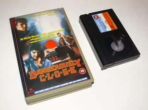 Betamax Video ~ Dangerously Close ~ John Stockwell / Carey Lowell ~ Rank Video - Picture 1 of 4