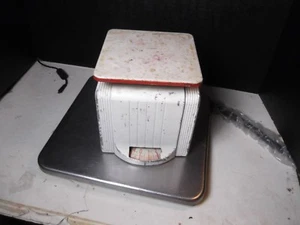 VINTAGE SCALE CAPACITY 24 LBS - Picture 1 of 9