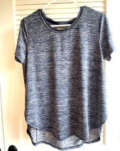 Athleta Utopia atmungsaktives Damenoberteil mit geteiltem Saum dunkelblau Gr. M - Bild 1 von 8