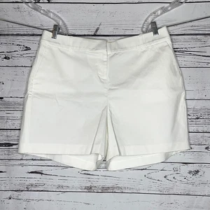 Lane Bryant NWT Size 14P White Elastic Waistband 5” Inseam Chino Shorts - Picture 1 of 4