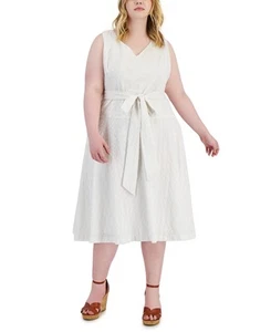 Taylor White Plus Size Embroidered Midi Dress - 22W - Women's Dresses - Picture 1 of 2