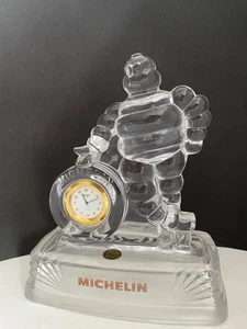 AUTHENTIC MICHELIN MAN BIBENDUM CRYSTAL GLASS DESK TOP TIME PIECE MINT CONDITION - Foto 1 di 11