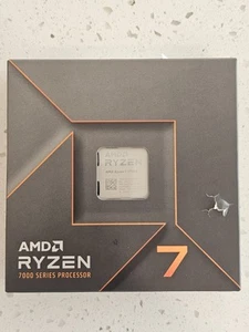 AMD Ryzen 7 7700x Prozessor (5,4 GHz, 8 Kerne, LGA 1718/Sockel AM5) Box -... - Bild 1 von 3