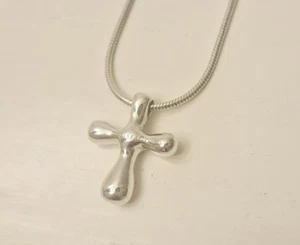 Tiffany and Co. Sterling Silver Elsa Peretti Cross Pendant Necklace 16" - Picture 1 of 6