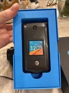 AT&T Cingular Flip 2 Phone 4g - Picture 1 of 5
