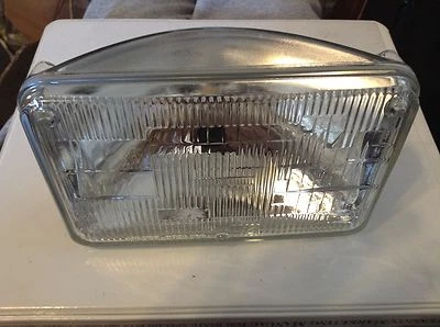 A139458 - 是全新原装车头灯光束,适用于 1690、2090、2094 拖拉机 — 第 1/3 张图片