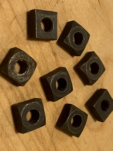 8 VINTAGE RECLAIMED BLACK SQUARE NUTS 1/4" NC for ANTIQUE RESTORATION - Picture 1 of 3