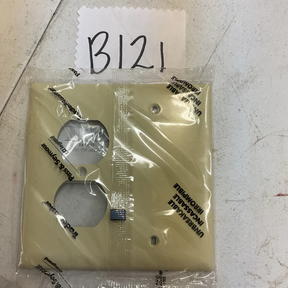 Pass And Seymour TP138-I Wall Plate Nylon 2 Gang 1 Recepticle 1 Blank Ivory