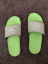 nike air max slipper