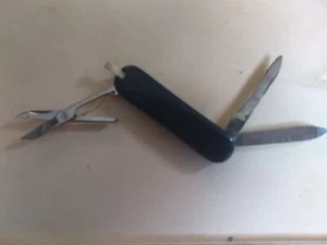 Vintage Victorinox Victoria 3 Blade Folding Pocket Knife W Toothpick Blue Handle - Picture 1 of 7