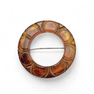 Vintage Root Beer Carved Bakelite Circle Round Brooch - Picture 1 of 7