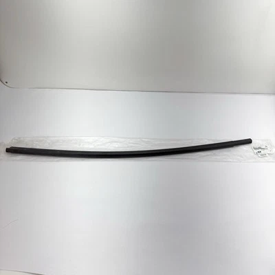 2015-2017 现代口音皮带 WeatherStrip 成型前左门 82210-1R001 — 第 1/4 张图片