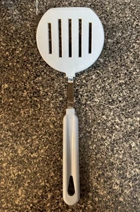 Vintage Nylon Slotted Wide Slotted Spatula Turner Blue Metal Shaft - Picture 1 of 12