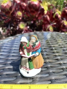 DEPT 56 Heritage Village Weihnachtslieder ERSATZTEIL 2 DAMEN ab 58631 - Bild 1 von 12