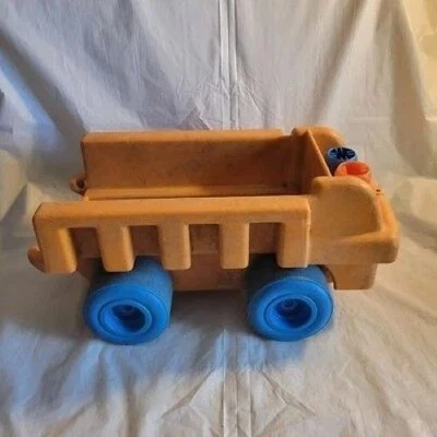 2 Vintage Mattel Tuff Stuff truck 1972 red and orange w drivers - Image 1 of 3