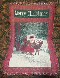 Merry Christmas Red & Green Christmas Scene Wall Table Tapestry Santa Reindeer - Bild 1 von 4