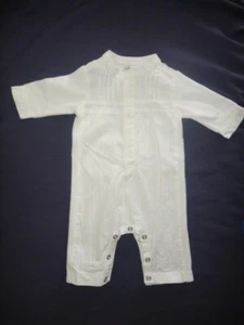 BEBE BY MINIHAHA BABY BOYS OR GIRLS CREAM ALL IN ONE ROMPER SIZE 0000 - Picture 1 of 4
