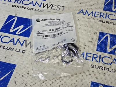 New Surplus Allen Bradley 800FP-SM22 Maintained Selector Switch Ser A - Image 1 of 4