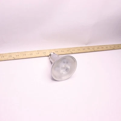 Ecosmart Dimmable LED Flood Light Bulb Daylight 5000K 735lm 75W 1006248218 - Image 1 of 4