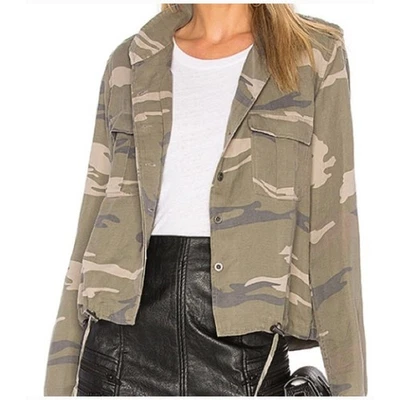 Chaqueta de camuflaje RAILS Maverick caqui verde camuflaje recortada para mujer MEDIANA Foto 1 de 4