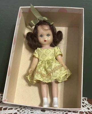 Muñeca Nancy Ann Vintage Big Sister Goes Visiting 5.5" Sleepy Eyes USADA Foto 1 de 4