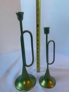 2 Vintage KUGEL Trompete grün Metall Kegel Kerzenhalter Weihnachten Tisch Herzstück - Bild 1 von 6