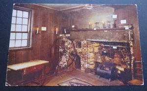UNUSED POSTCARD - KITCHEN, PAUL REVERE HOUSE, NORTH SQUARE, BOSTON, MASS. - Picture 1 of 2