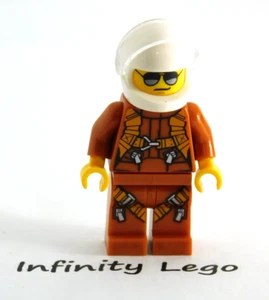 LEGO City Jungle Explorer Pilot Male Minifigure Race Plane (31094 ) - Picture 1 of 4