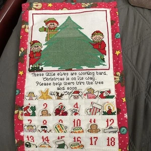 Vintage Kreuzstich Adventskalender Elfe Handarbeit Weihnachten 2 Ornamente fehlen - Bild 1 von 11