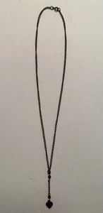 Kette Halskette mit schwarzem Herz befestigt - Bild 1 von 2