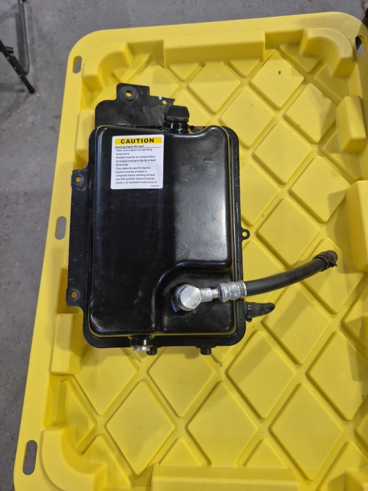 Can Am Spyder RT Roadster 2012 tanque de aceite 519000246 Foto 1 de 4