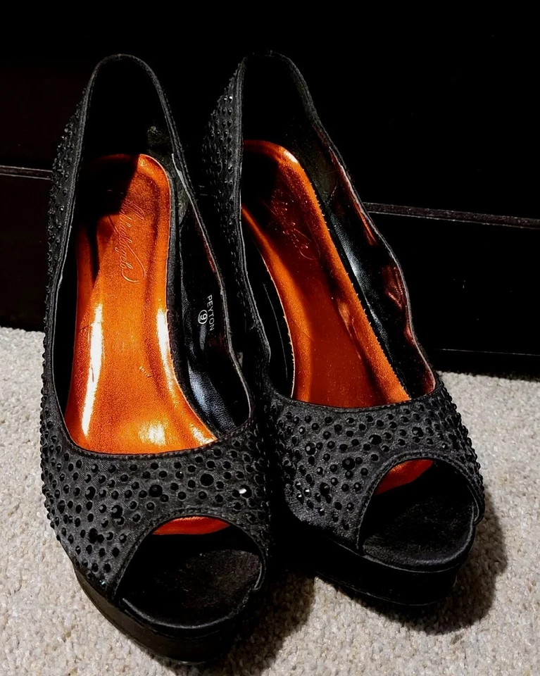 Sexy Negro MichaelAngelo Stilettos Peyton Tachonado Peep-Toe Plataforma Talla 9 Foto 1 de 4