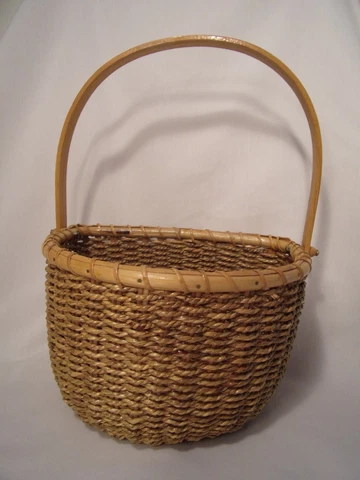 Vintage Nantucket Style Basket with Flat Back & Swing Handle Cover